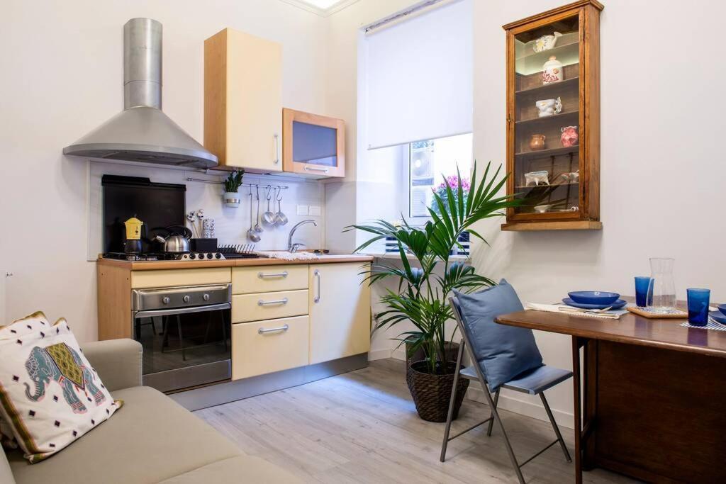 Colosseum/Panisperna Nina Apartament With Terrace Рим Экстерьер фото