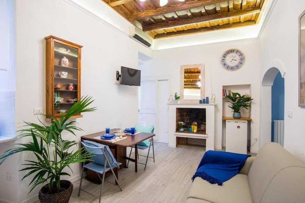 Colosseum/Panisperna Nina Apartament With Terrace Рим Экстерьер фото